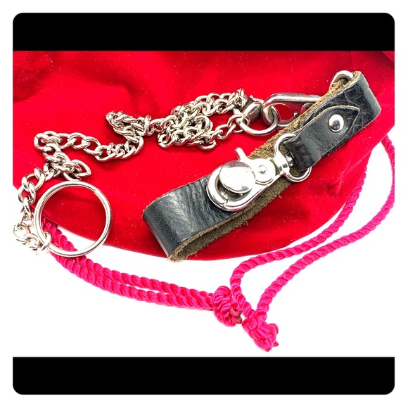 Diesel Leather & Chrome Motorcycle Keychain - Picture 2 of 2